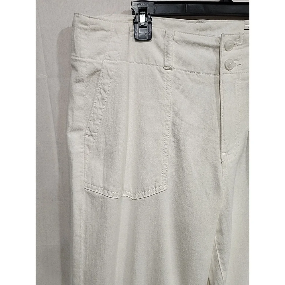 Liverpool Pants NWT Womens Size 12/31 Soft White, Hannah Flare 4 Pockets - Picture 3 of 14